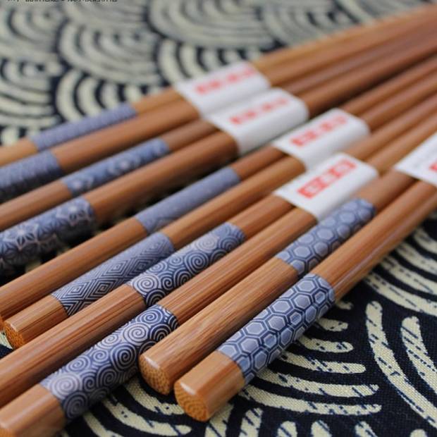Čínské hůlky 5 párů bambus