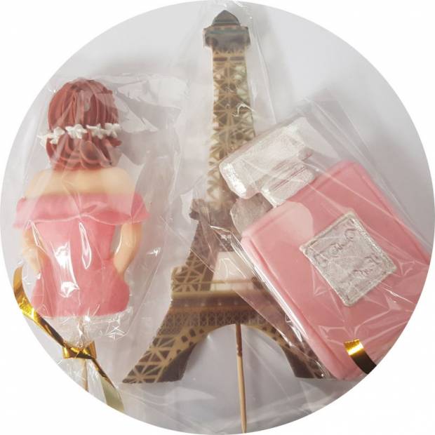 Cukrová figúrka dievča v ružovej farbe v Paríži - K Decor