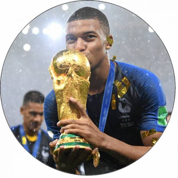 Jedlý papier Kilian Mbappe s víťaznou trofejou 19,5 cm - Pictu Hap